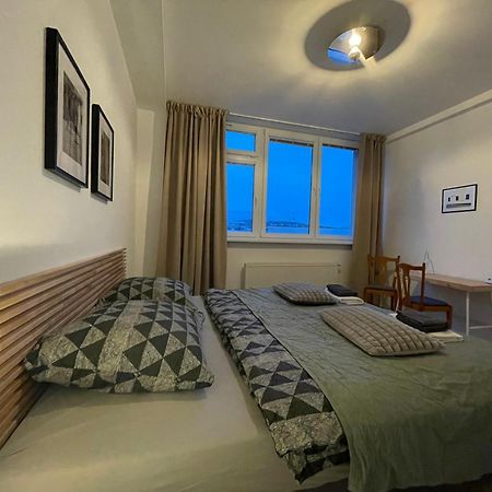 Old Town Apartment Black Bratislava Eksteriør bilde