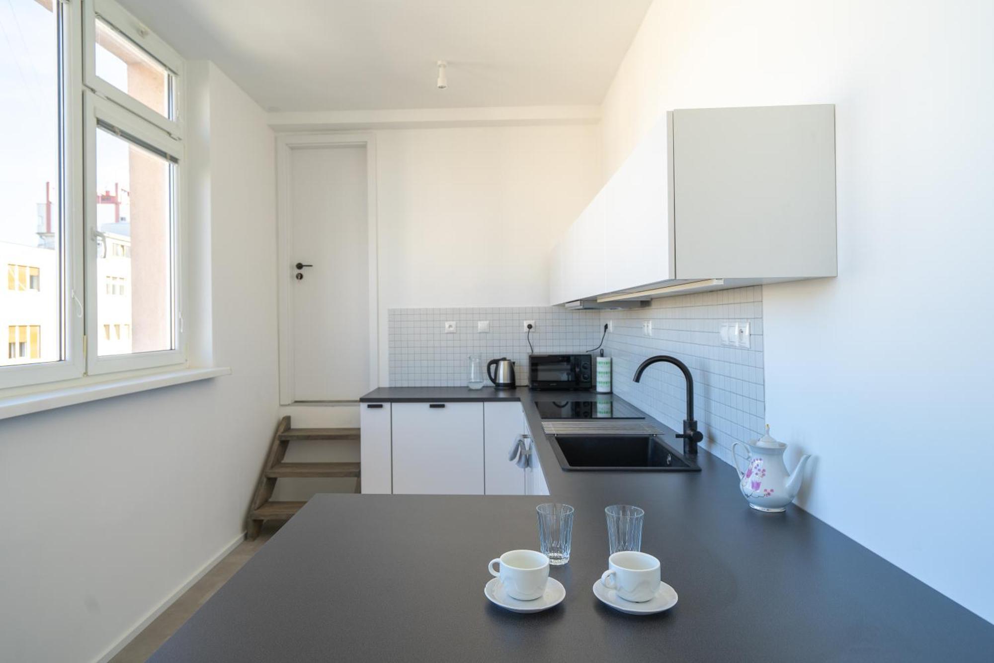 Old Town Apartment Black Bratislava Eksteriør bilde
