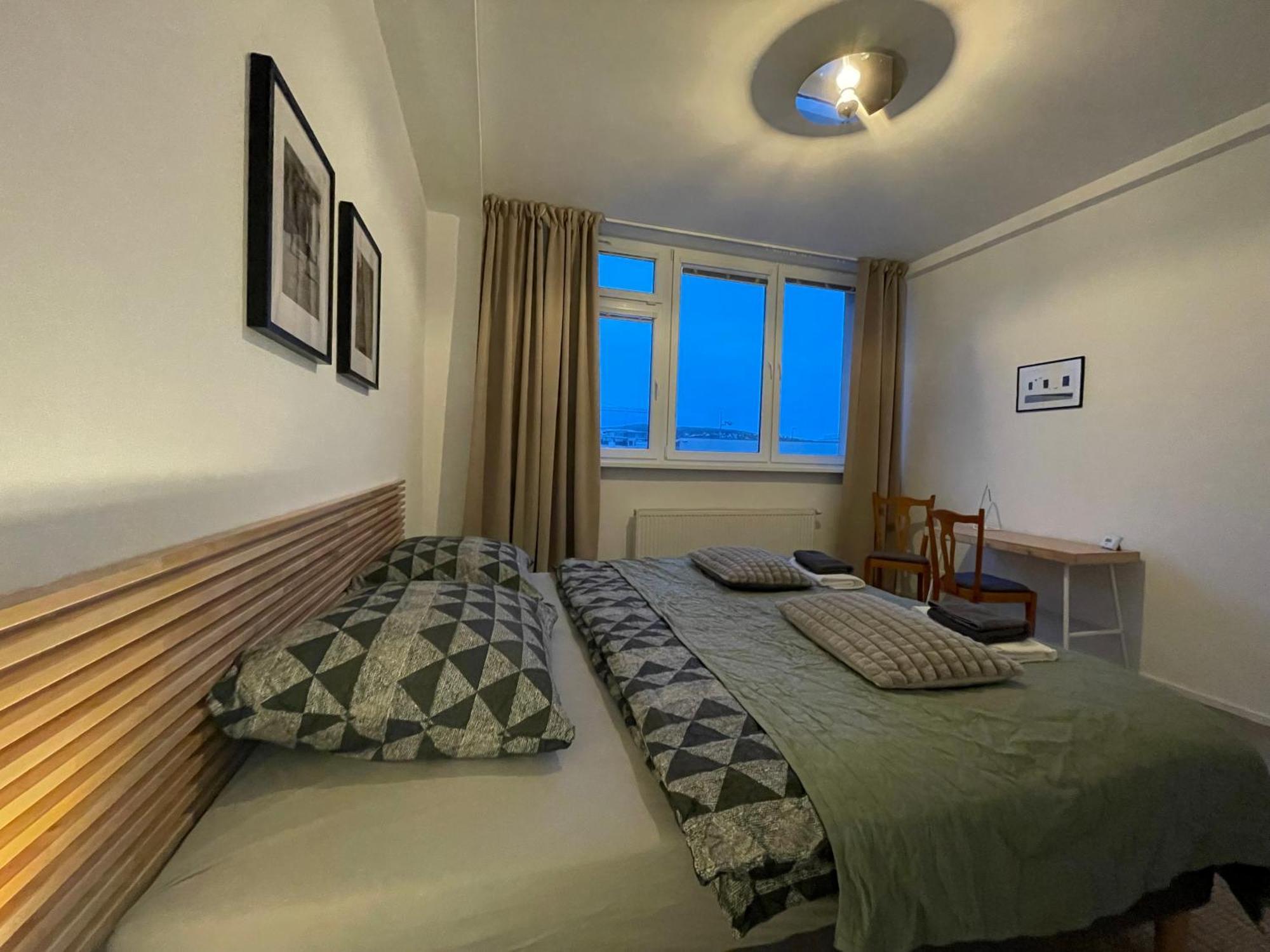 Old Town Apartment Black Bratislava Eksteriør bilde